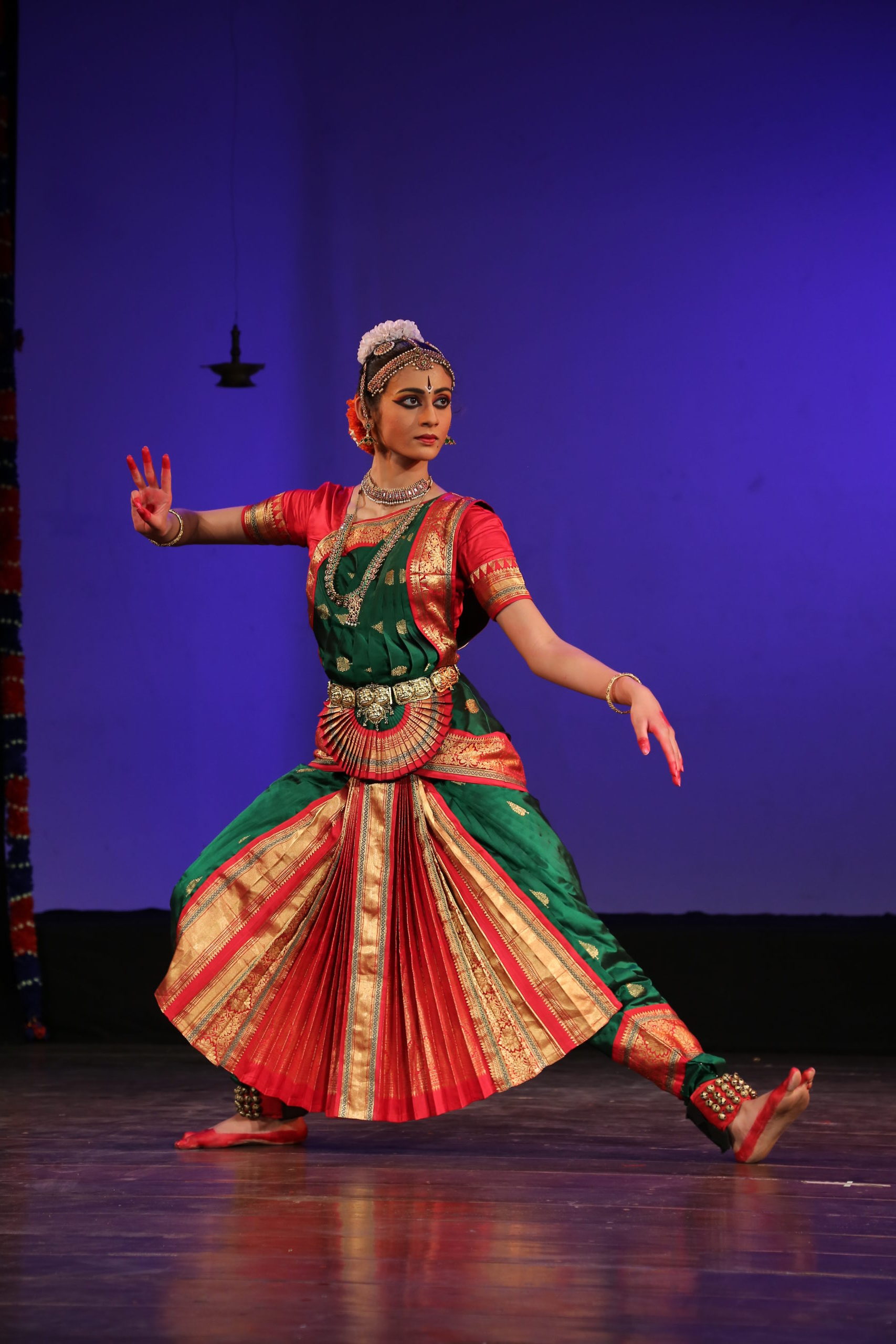 Premium Photo | Indian classical dance bharatanatyam dancer